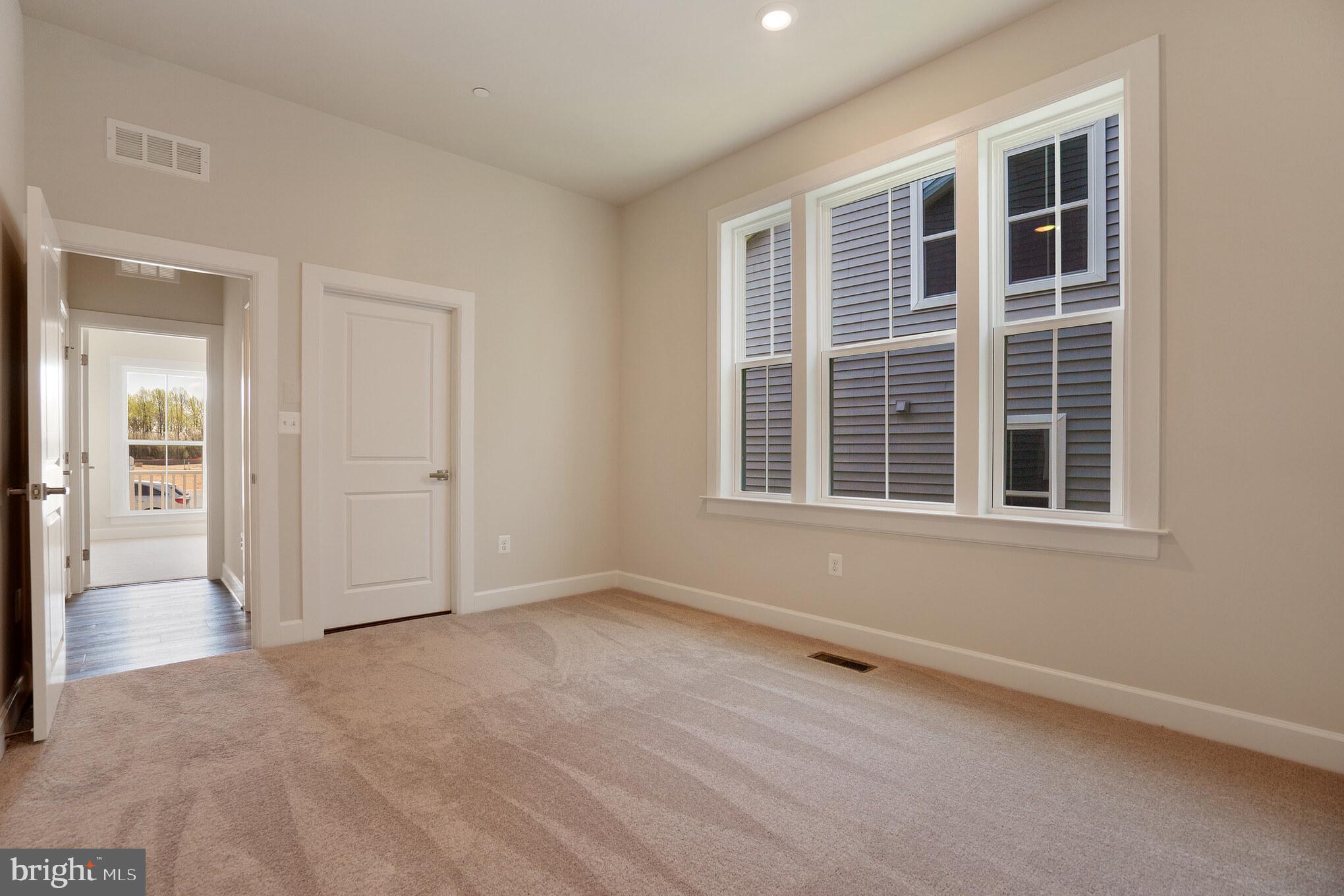 TWO RIVERS - Residential