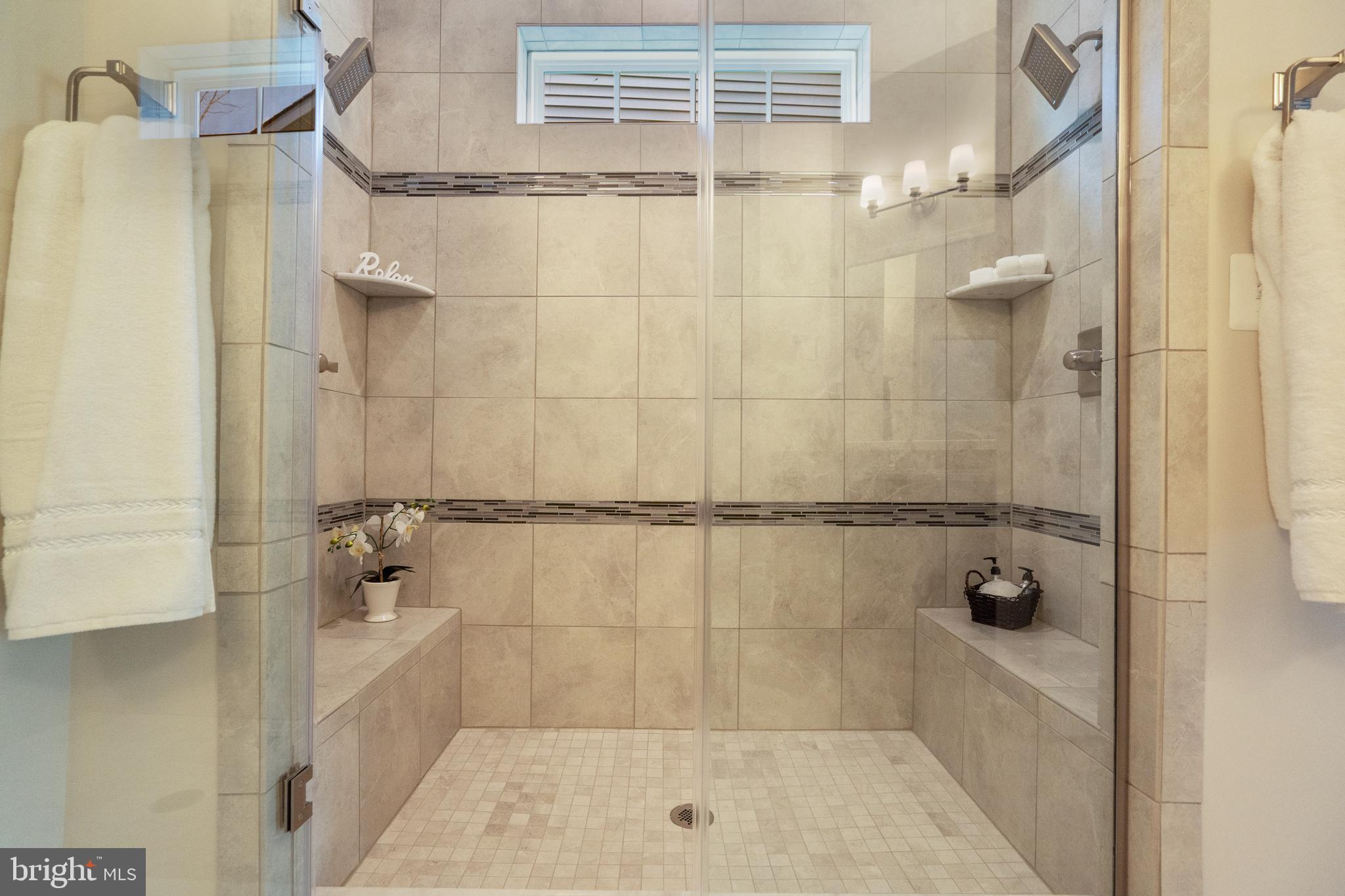 TWO RIVERS - Residential