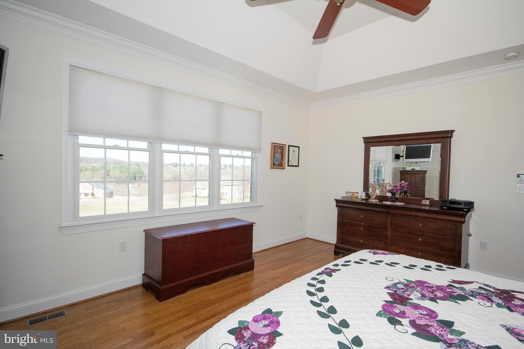 DOVES CREST - Residential