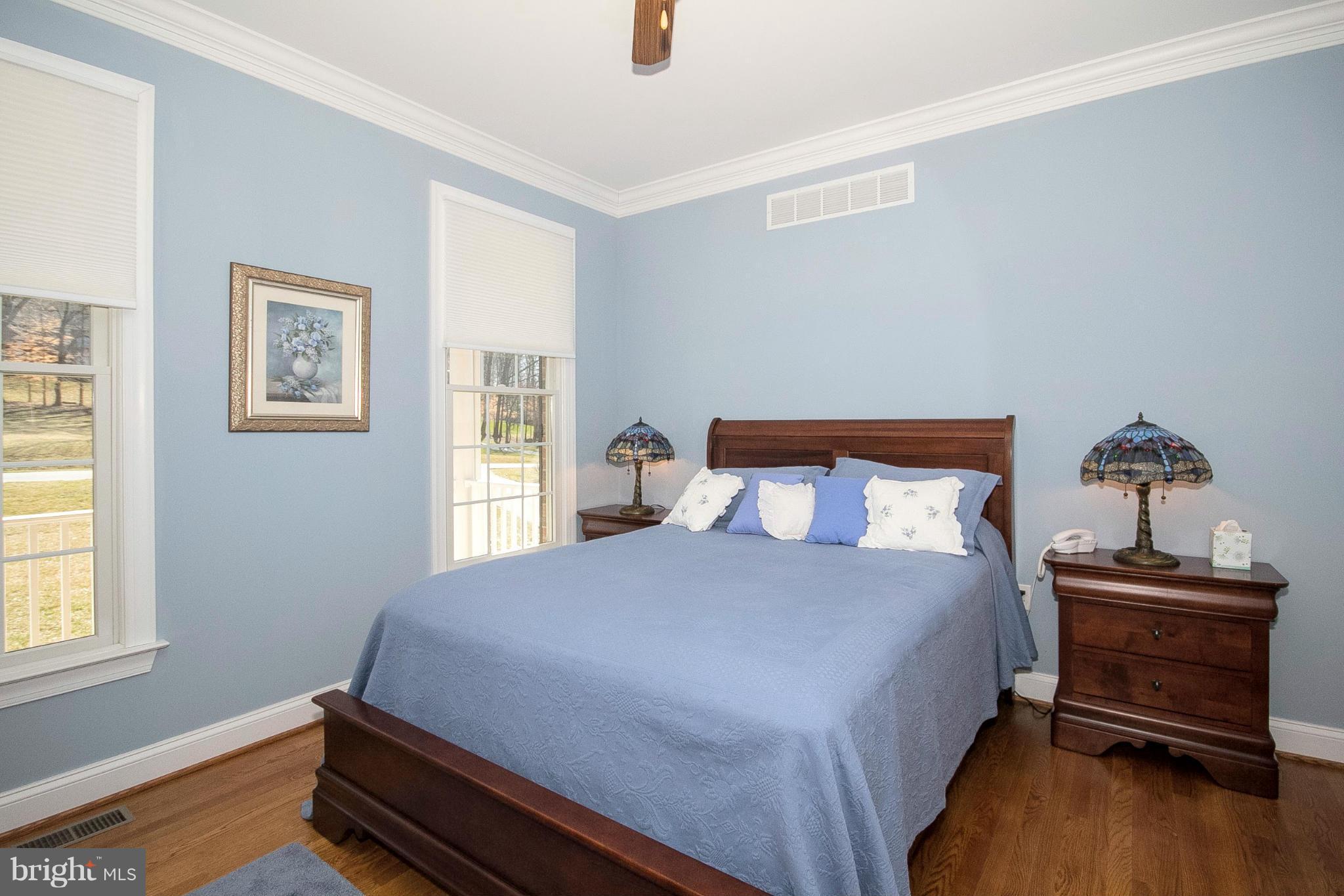 DOVES CREST - Residential