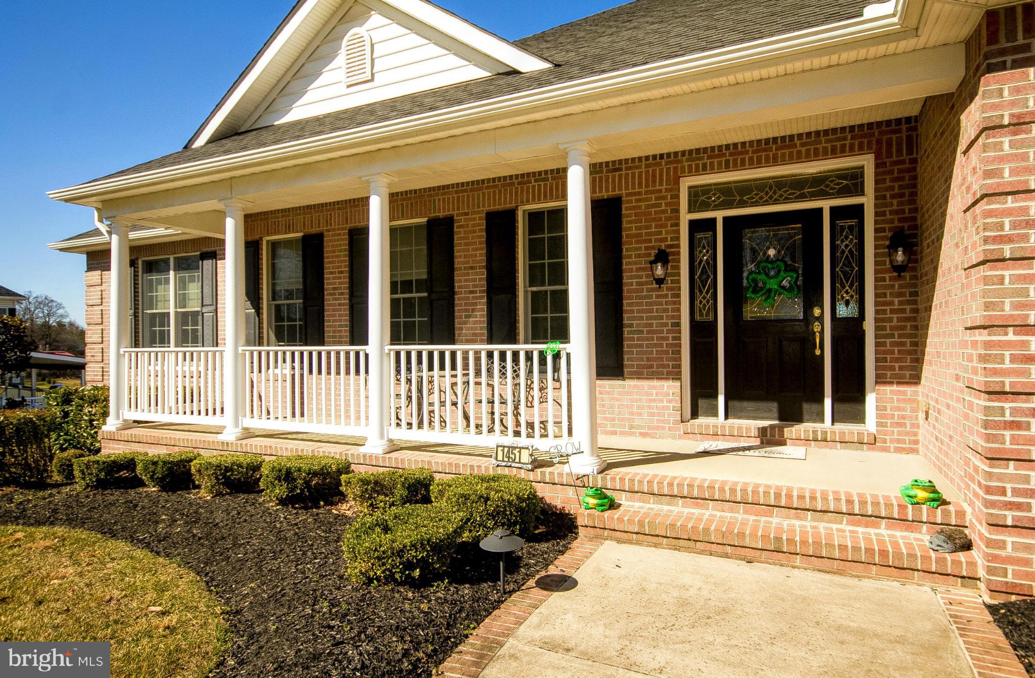 DOVES CREST - Residential