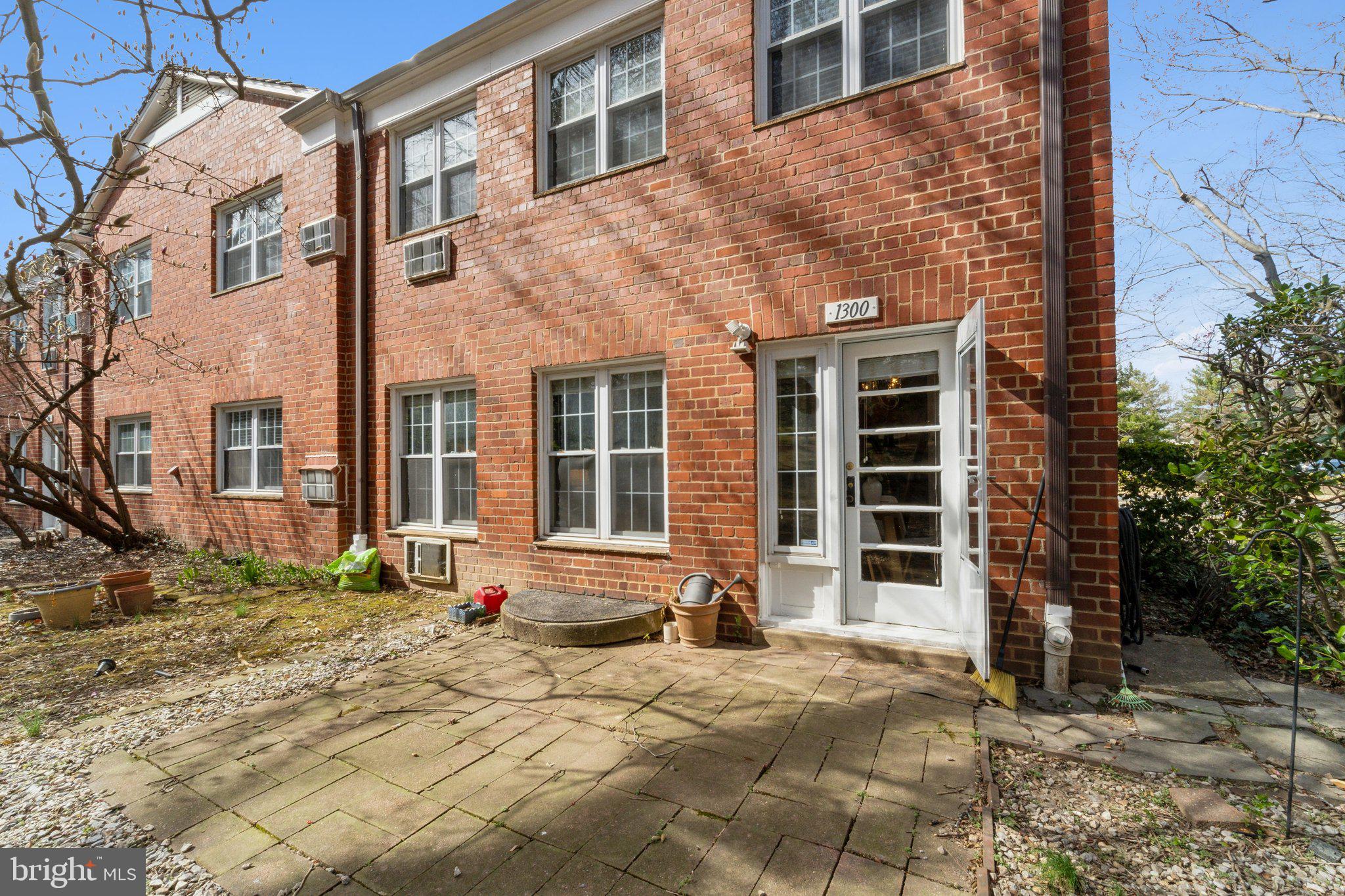 PARKFAIRFAX - Residential