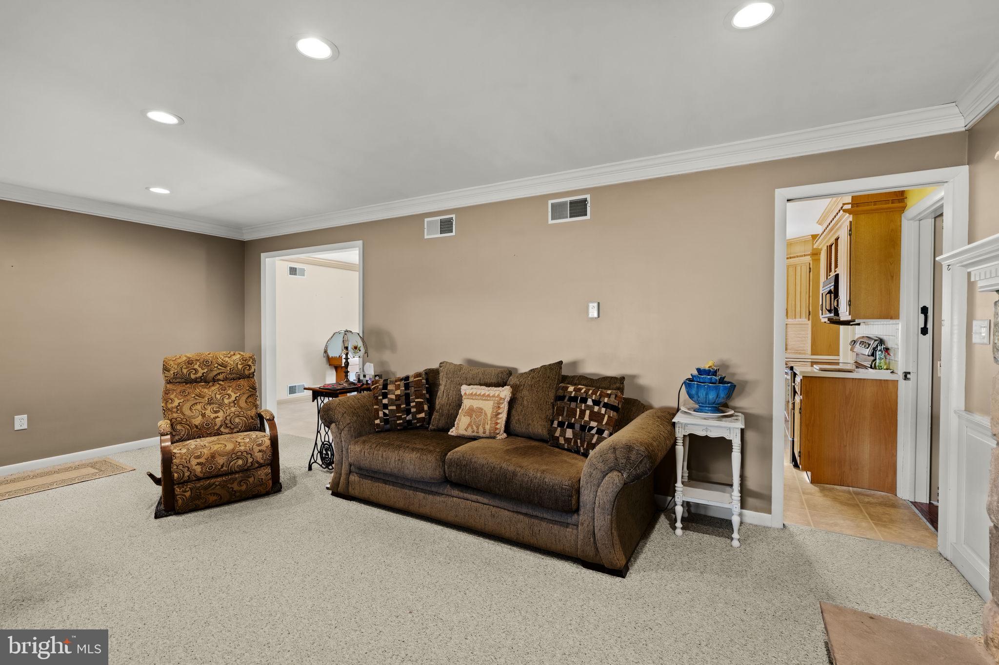 HIGHLAND ACRES - Residential