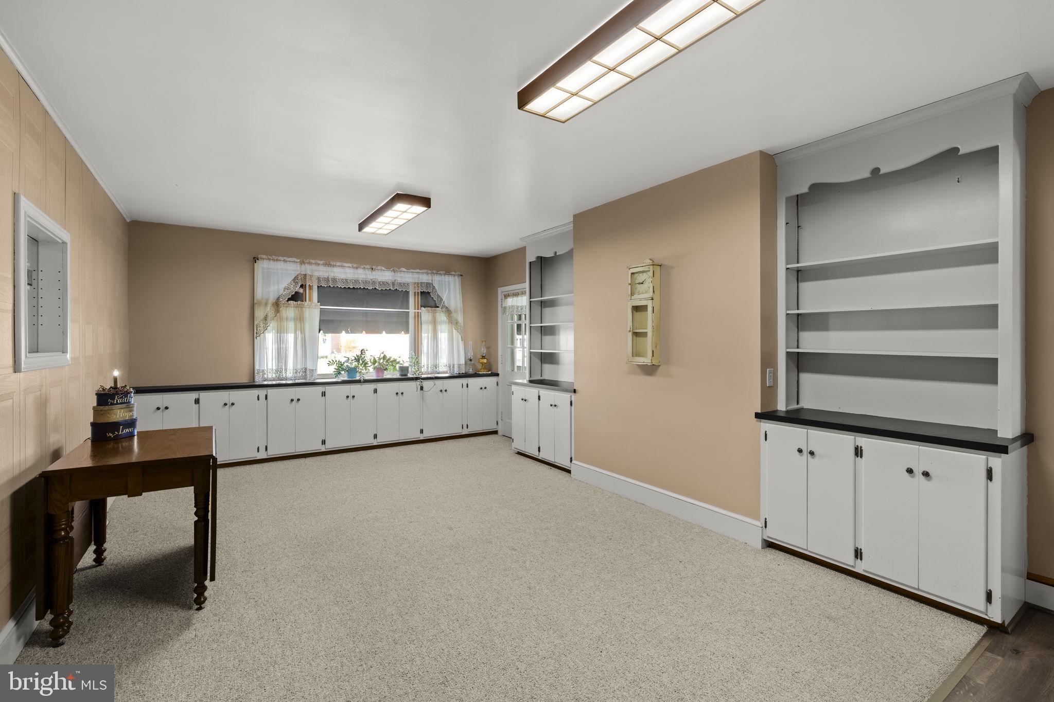 HIGHLAND ACRES - Residential