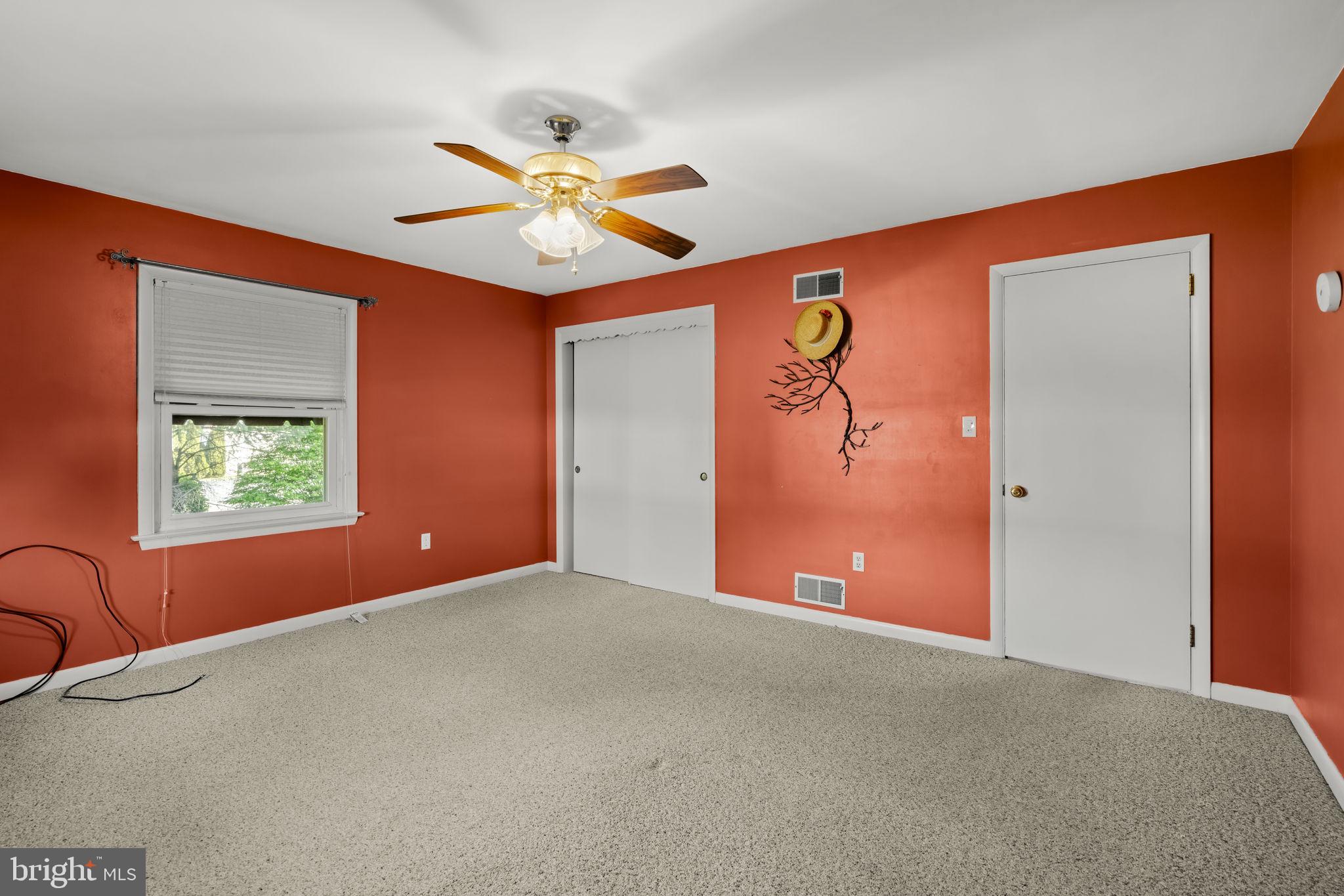 HIGHLAND ACRES - Residential
