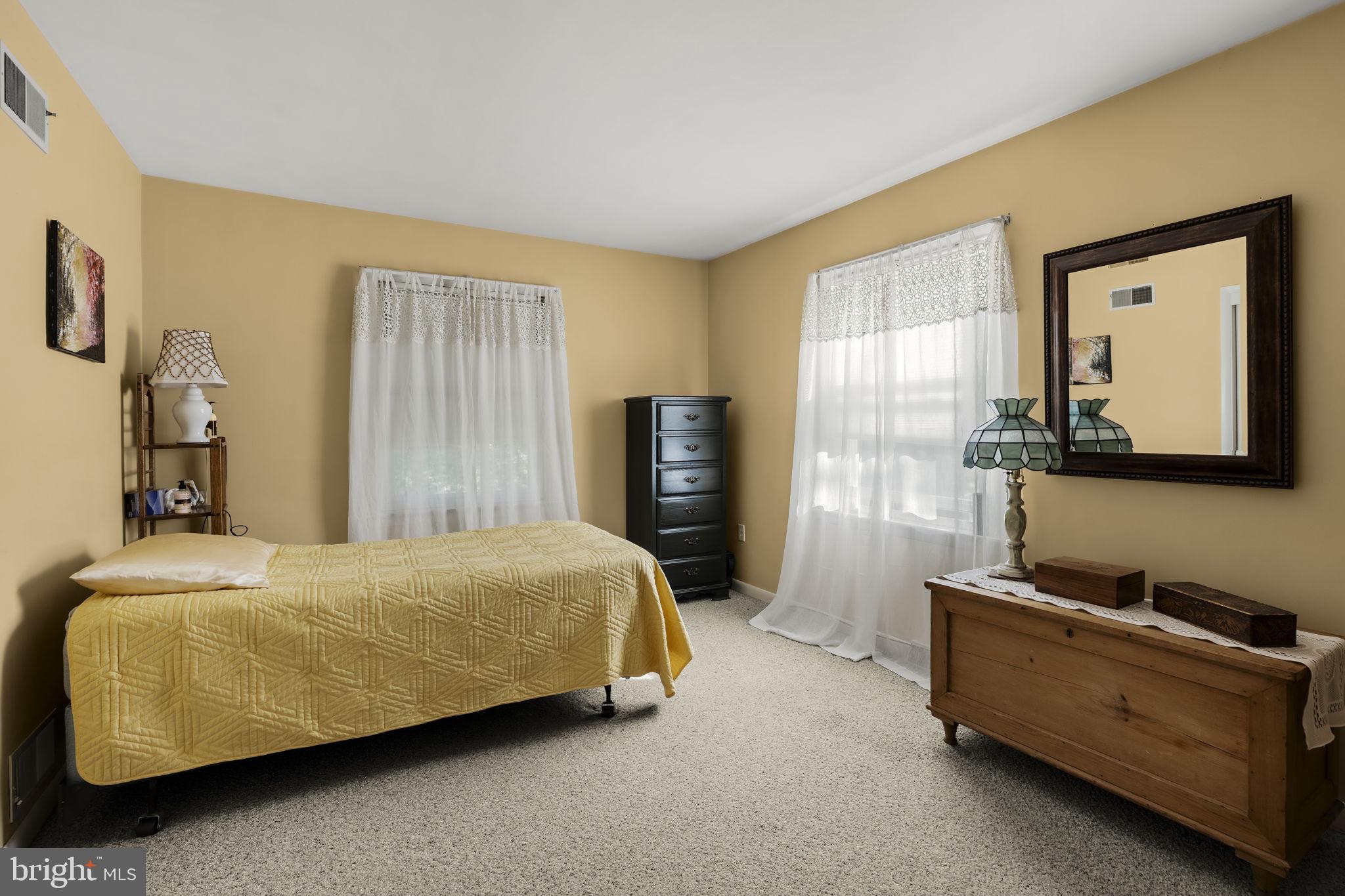 HIGHLAND ACRES - Residential