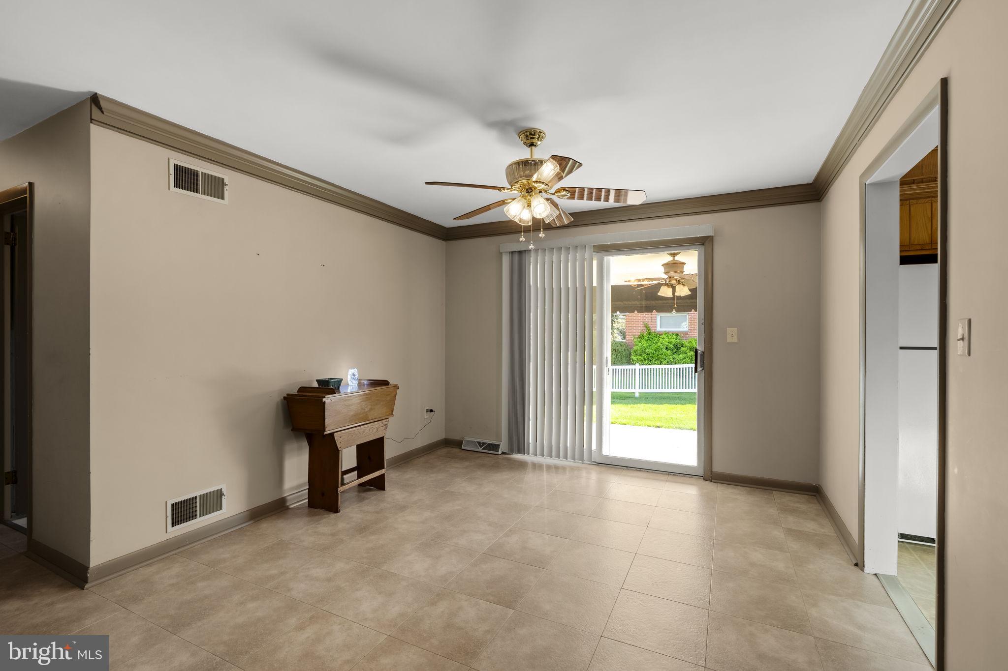 HIGHLAND ACRES - Residential