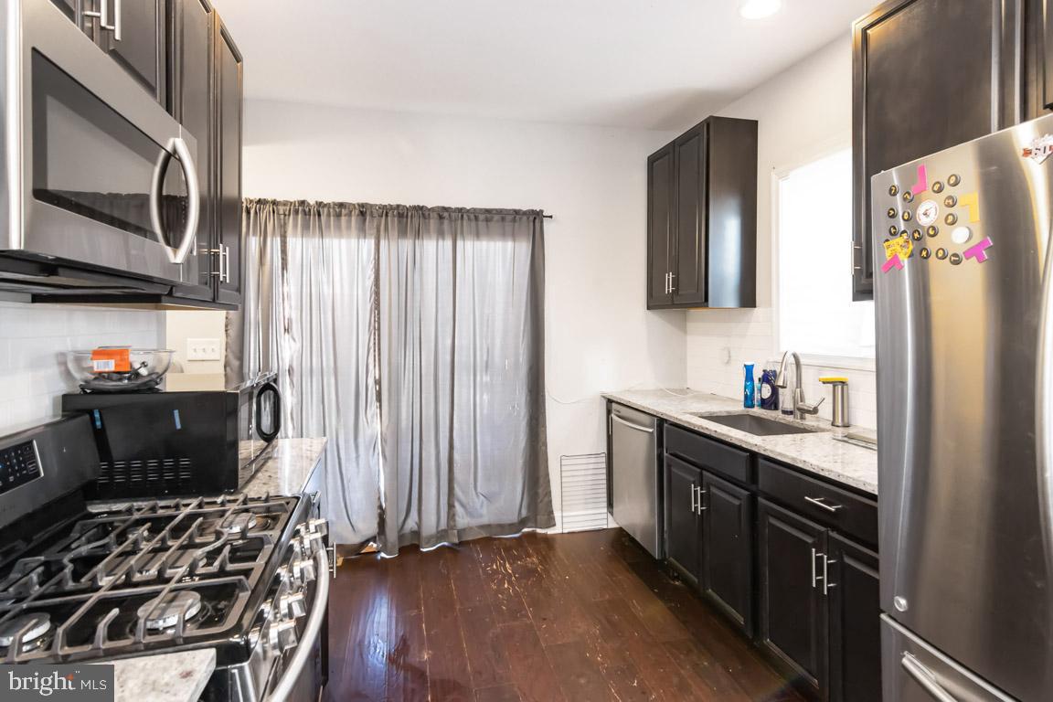 WEST FOREST PARK - Residential