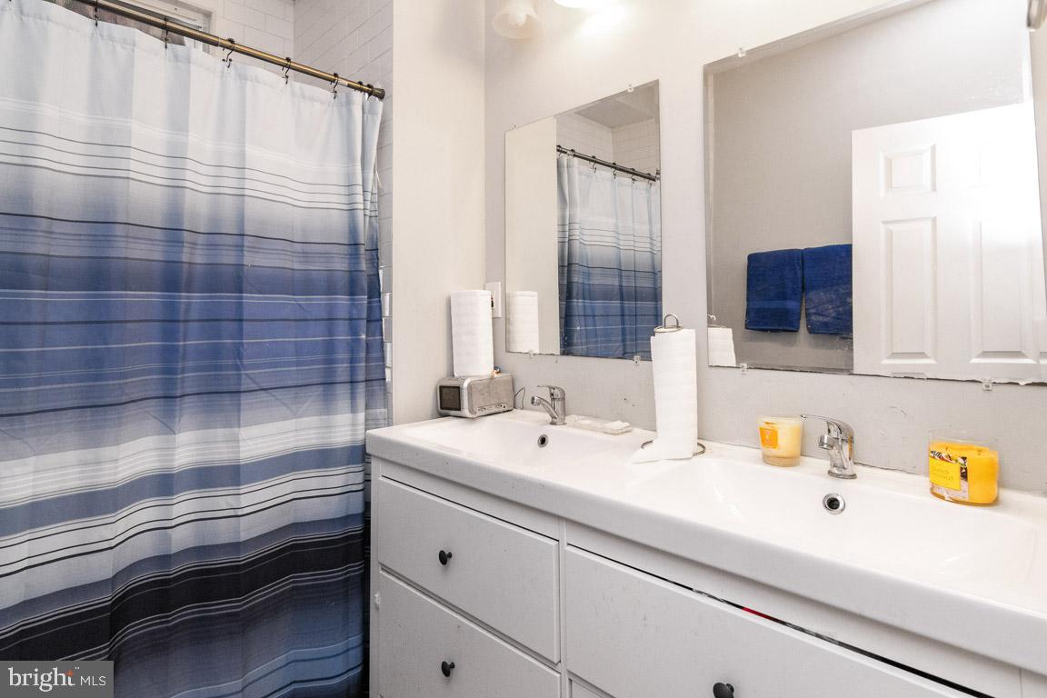 WEST FOREST PARK - Residential