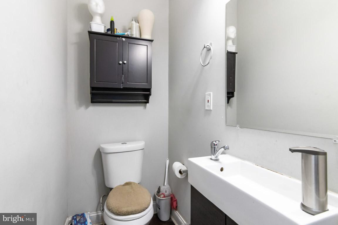 WEST FOREST PARK - Residential