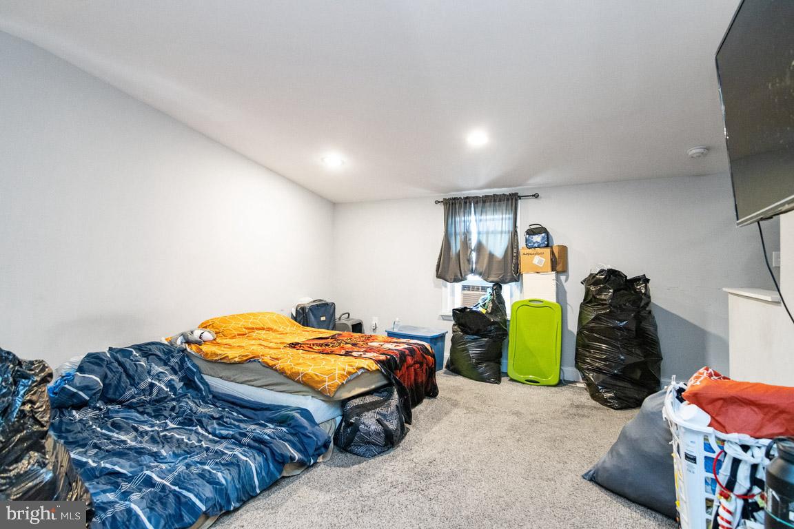 WEST FOREST PARK - Residential