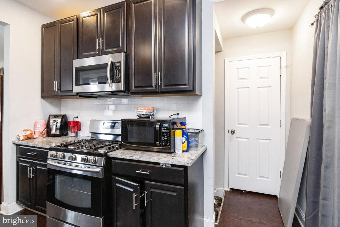 WEST FOREST PARK - Residential