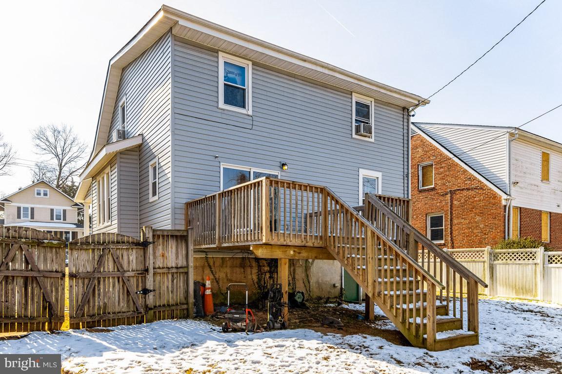 WEST FOREST PARK - Residential