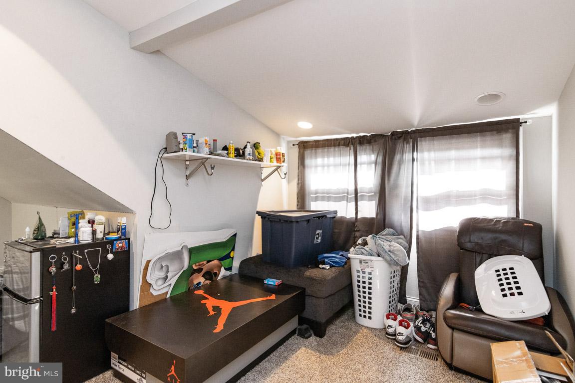 WEST FOREST PARK - Residential