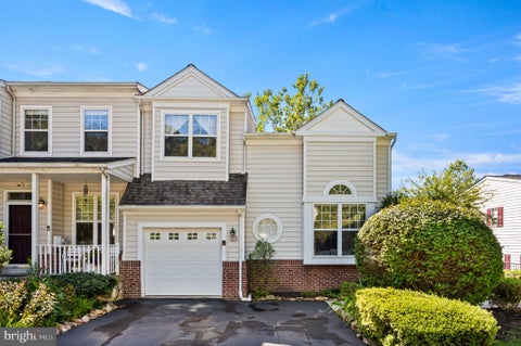 Townhouse For Sale - 105 Longwood Court<br/> MALVERN, PA 19355