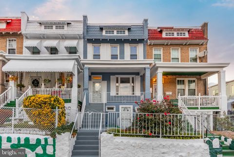 322 T STREET NE WASHINGTON DC 20002