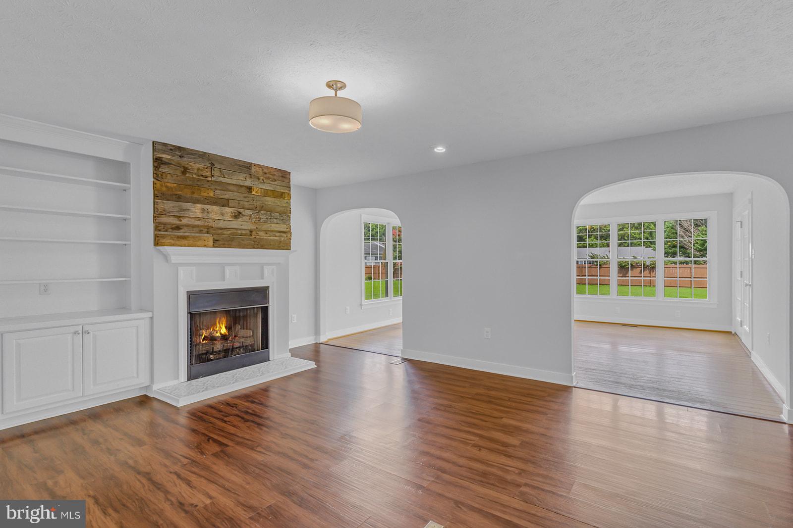 47 ROSEBERRY LANE