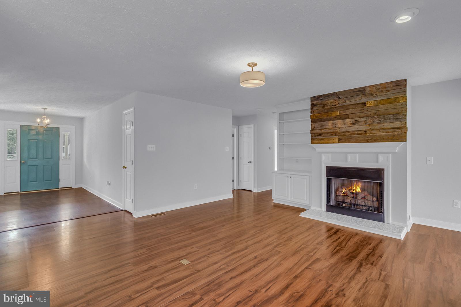 47 ROSEBERRY LANE