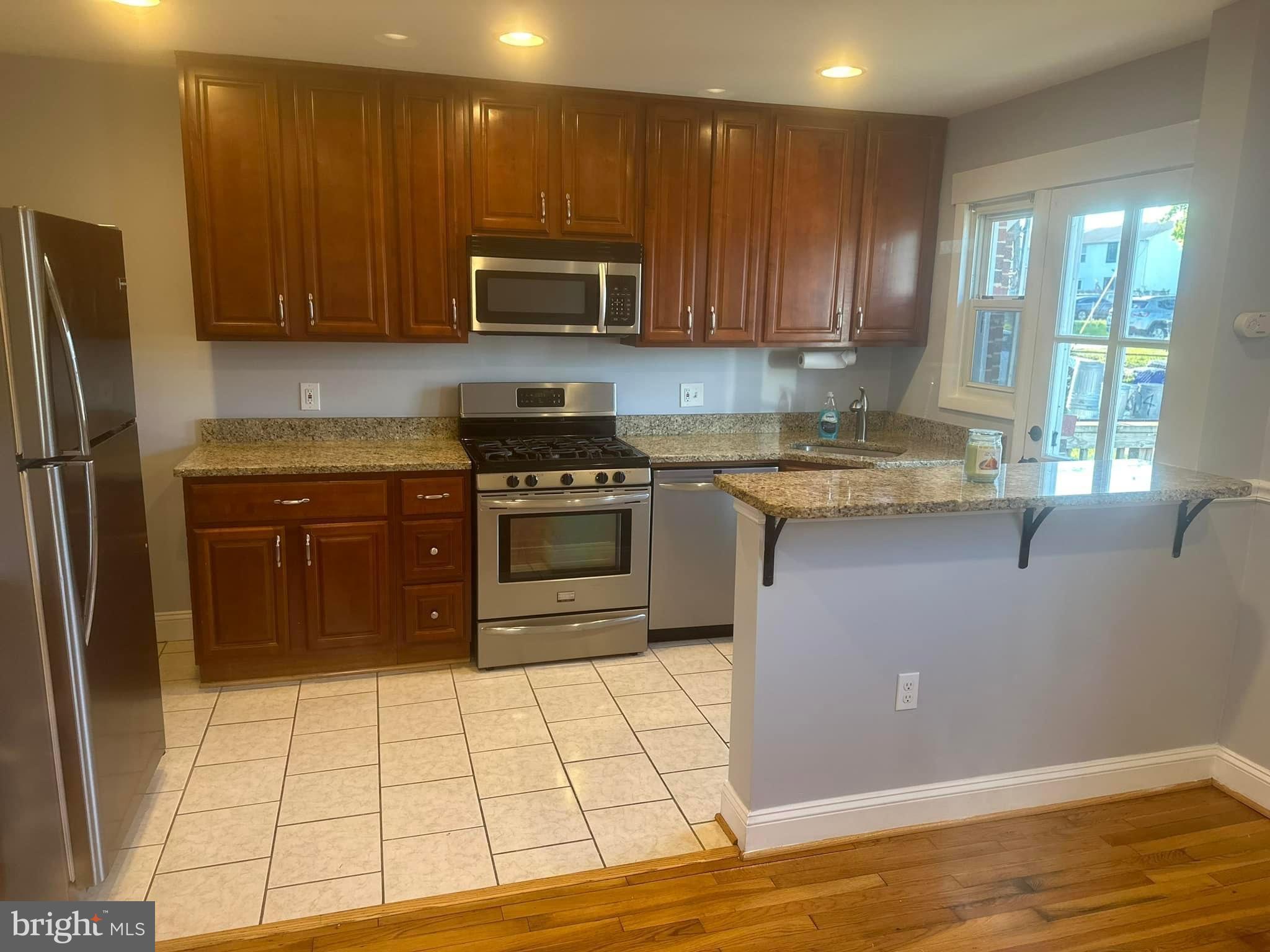 BALLARD GARDENS - Residential