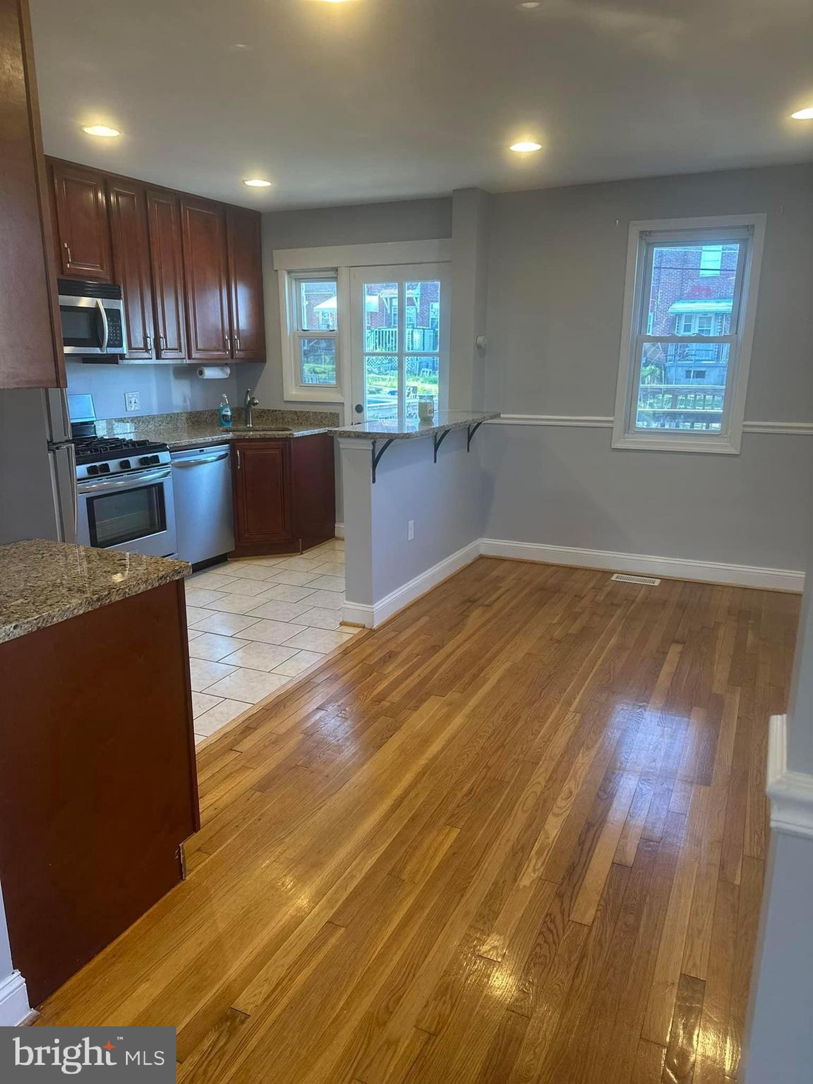 BALLARD GARDENS - Residential