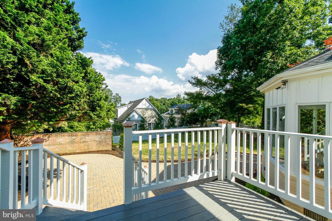 LEE HEIGHTS - Residential