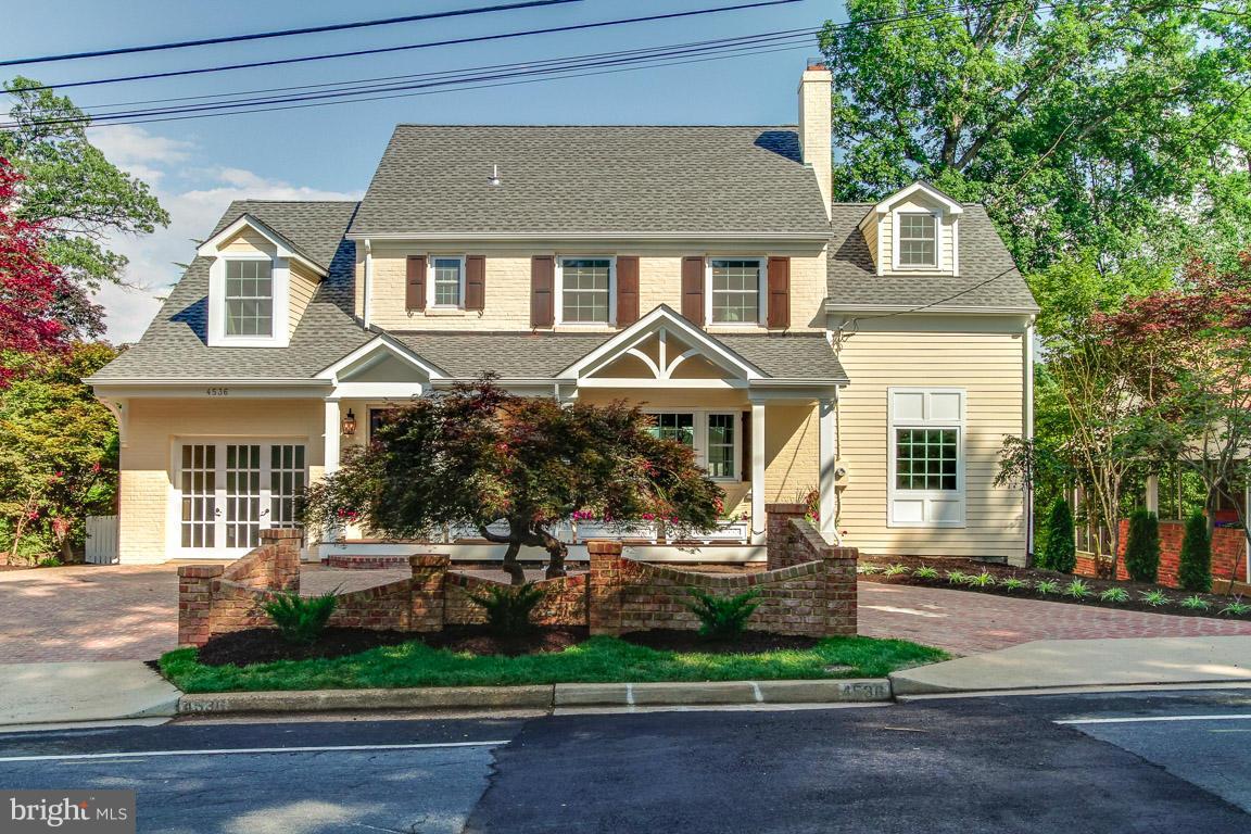 LEE HEIGHTS - Residential