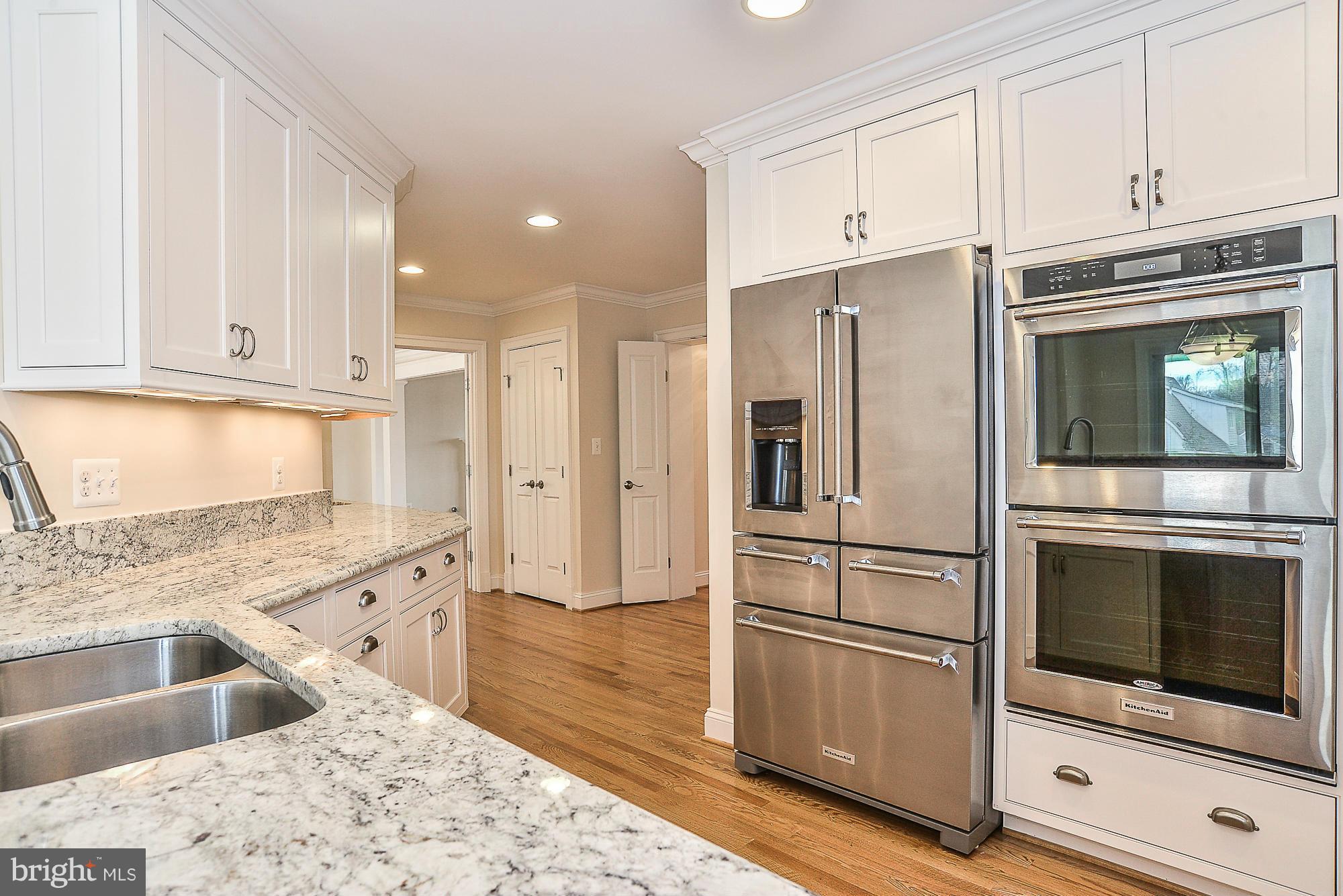 LEE HEIGHTS - Residential