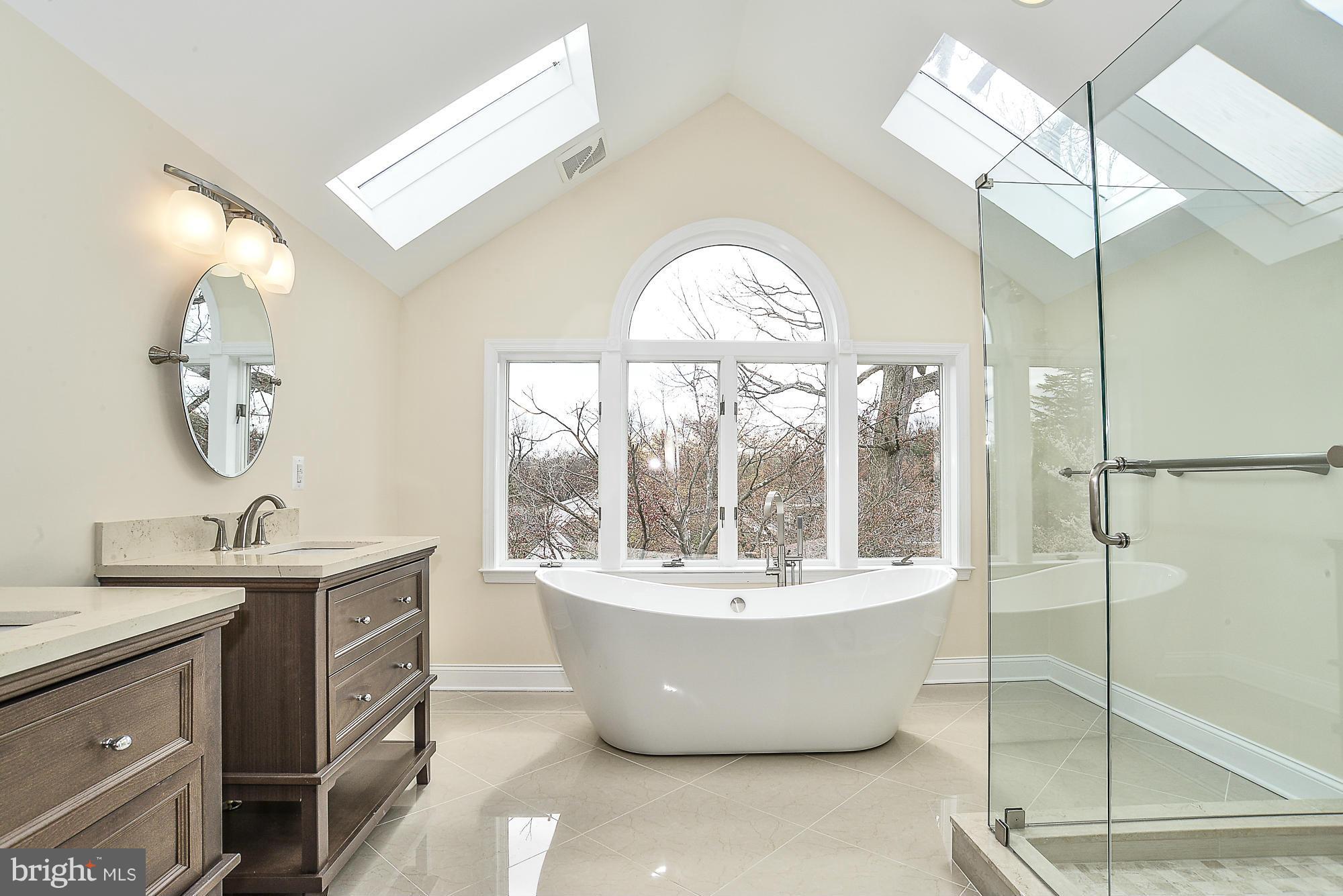 LEE HEIGHTS - Residential