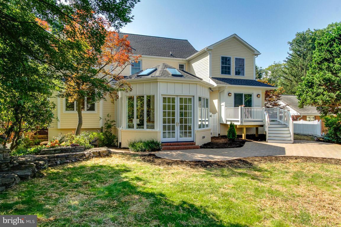 LEE HEIGHTS - Residential