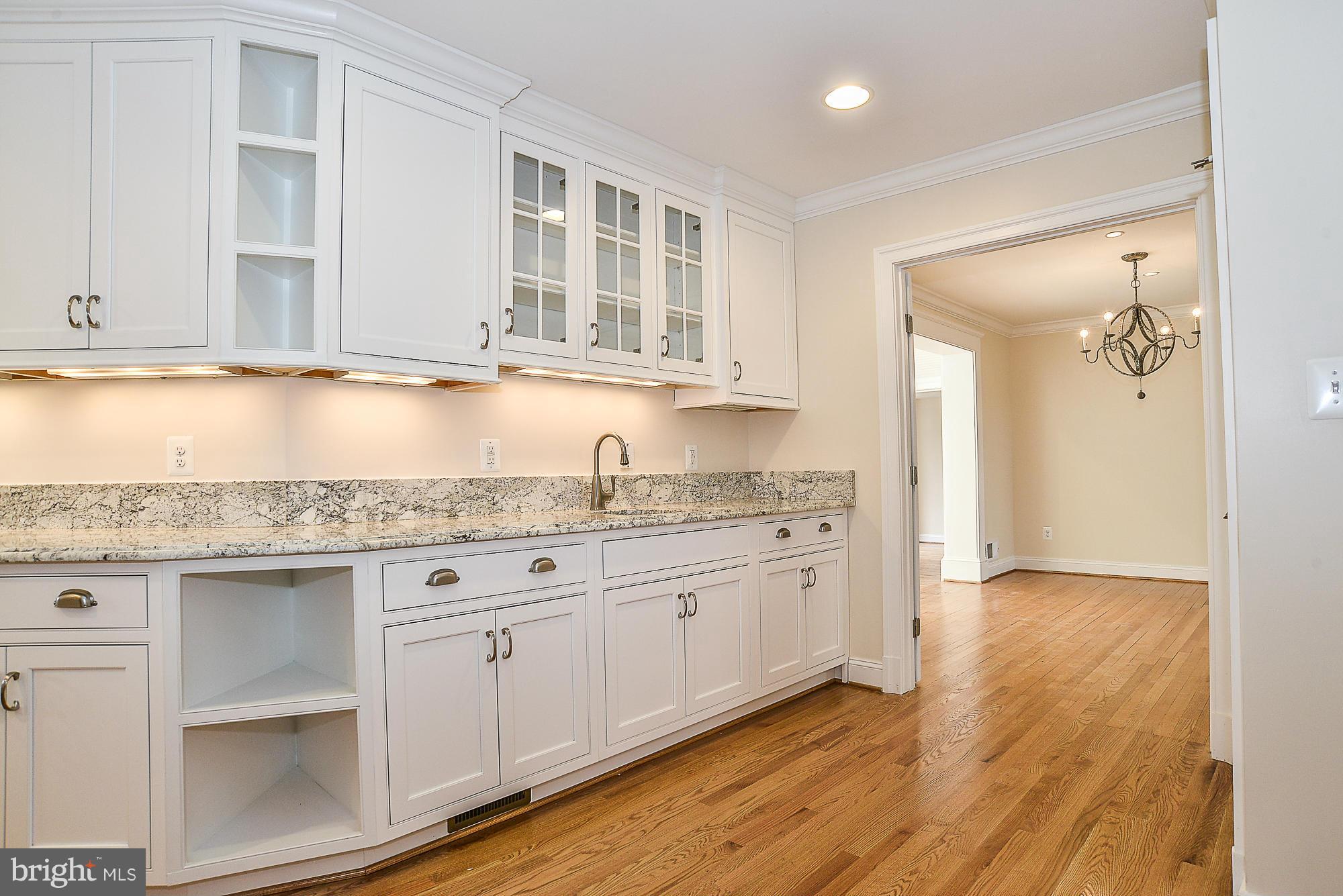 LEE HEIGHTS - Residential