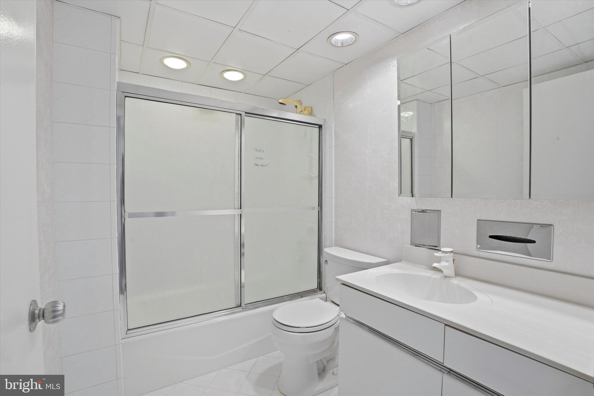 GREEN HILL - Residential