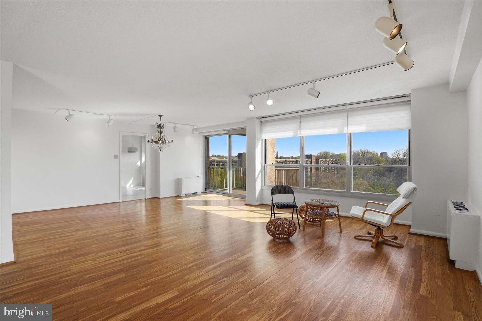 GREEN HILL - Residential