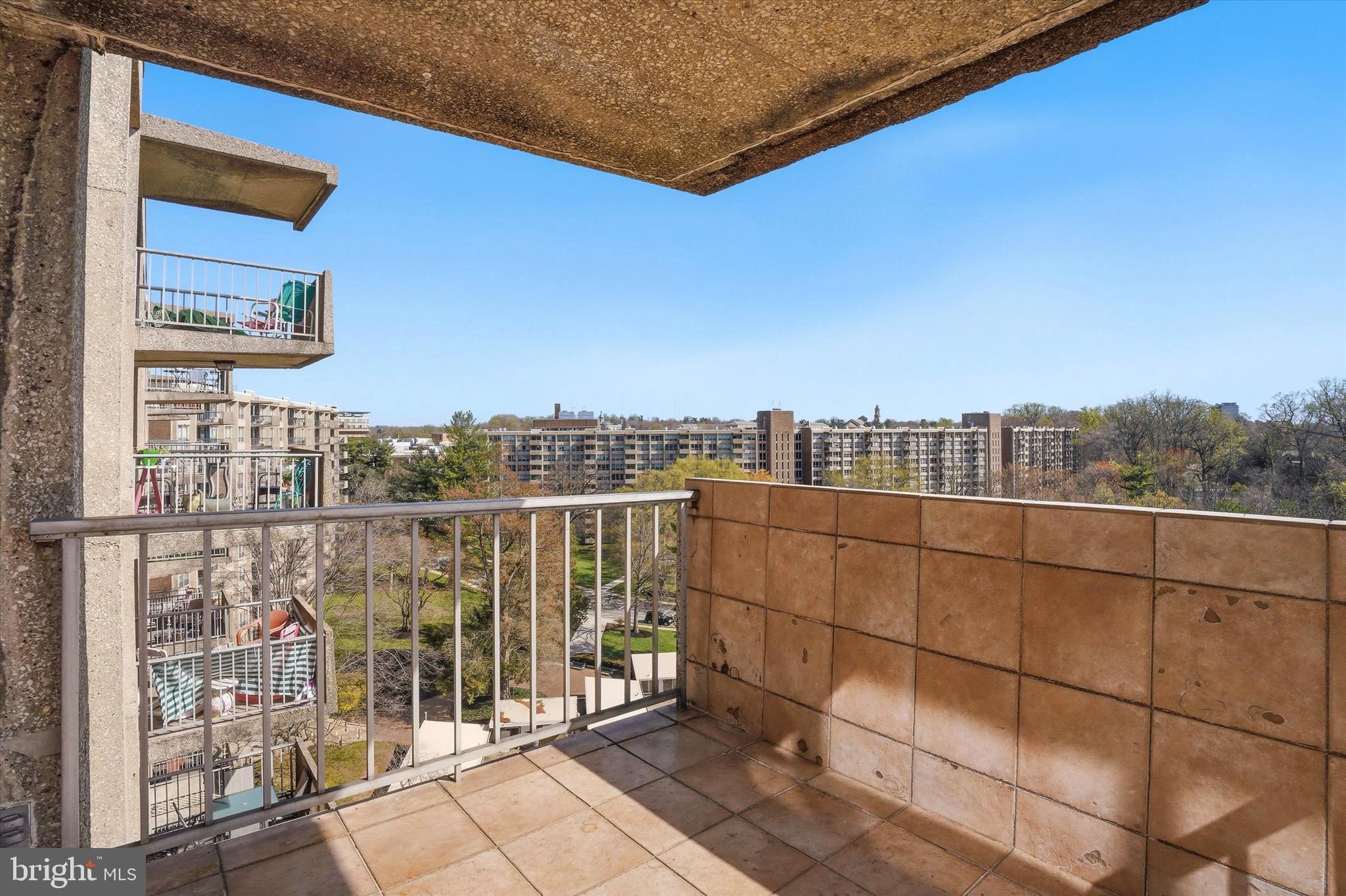 GREEN HILL - Residential