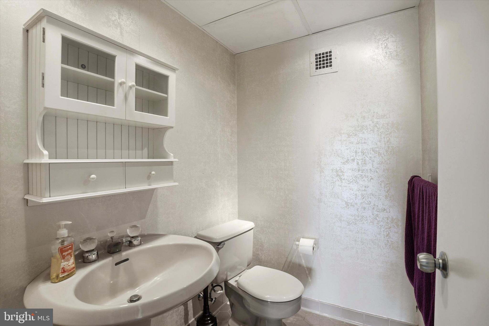 GREEN HILL - Residential