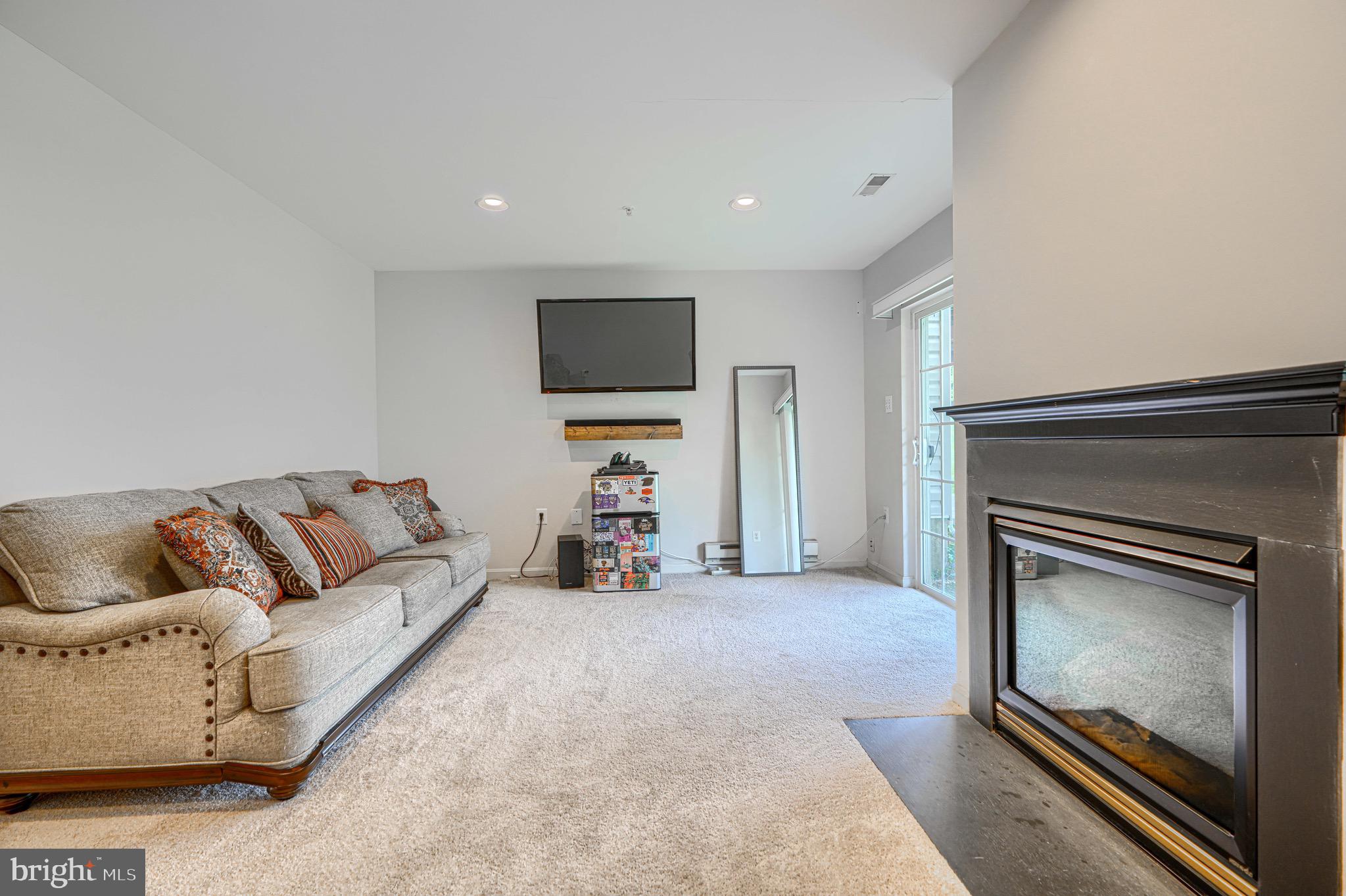 LYONS GATE - Residential