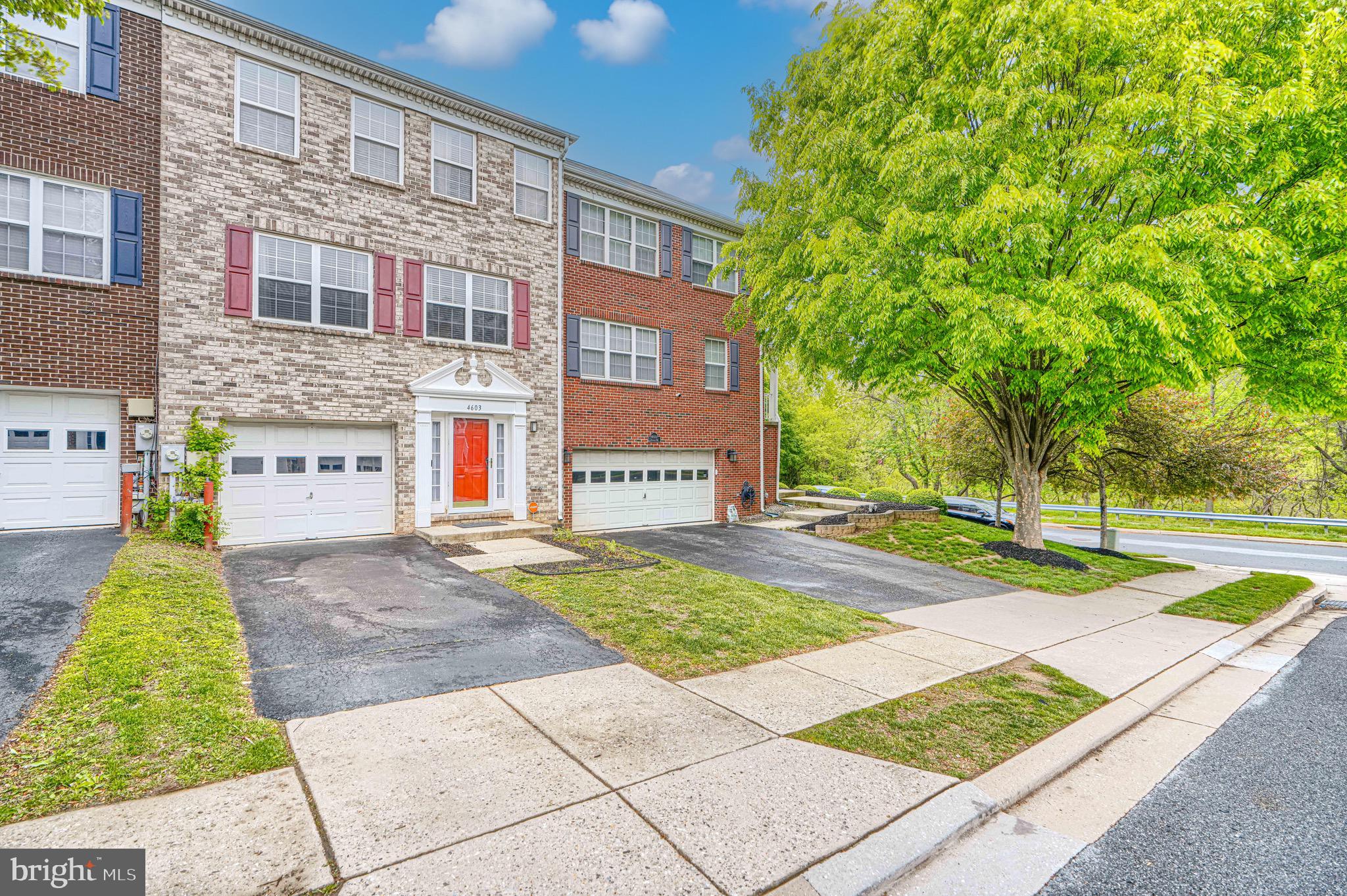 LYONS GATE - Residential