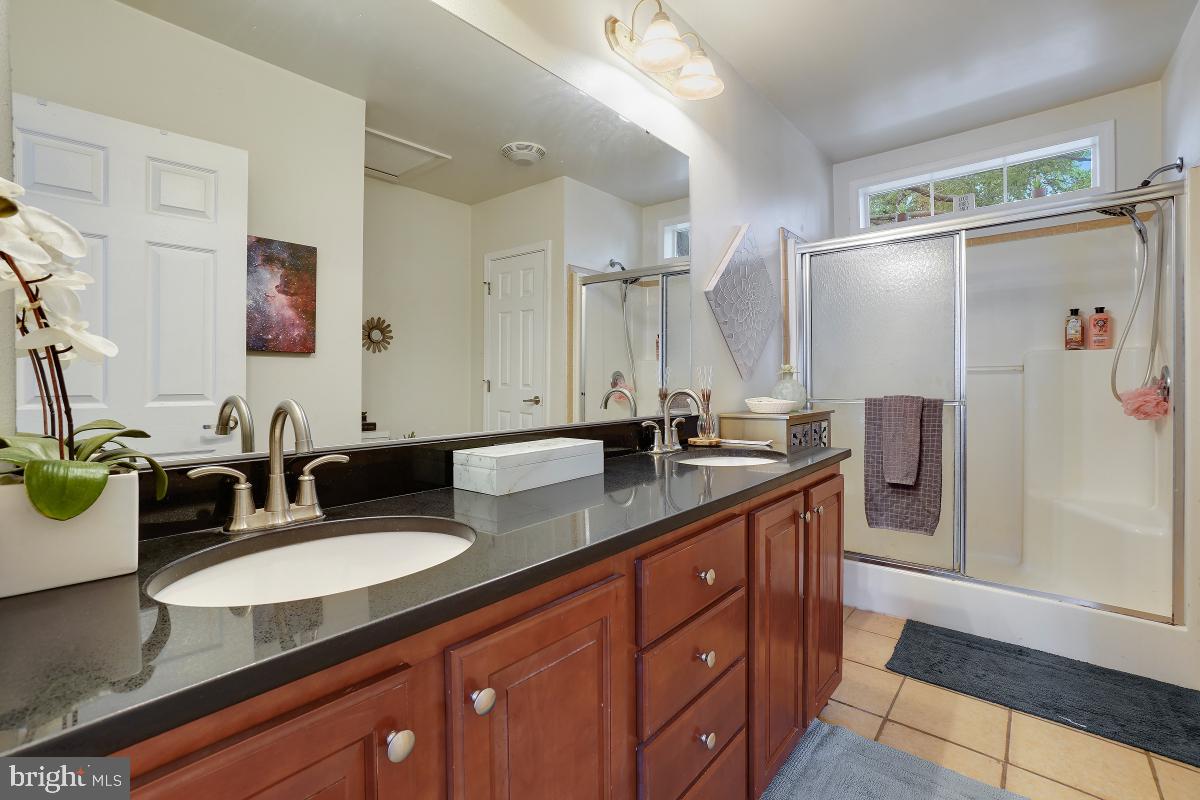 MEADOWS OF CHANTILLY - Residential