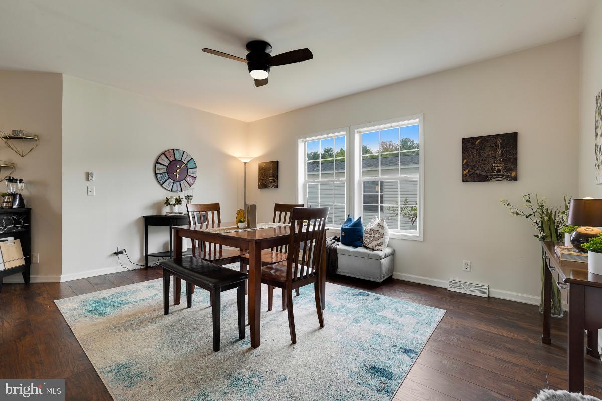 MEADOWS OF CHANTILLY - Residential