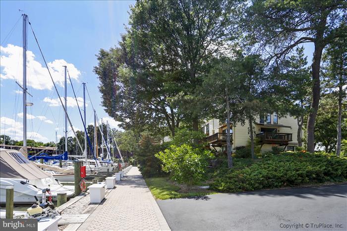 SEVERN HOUSE - Residential Lease