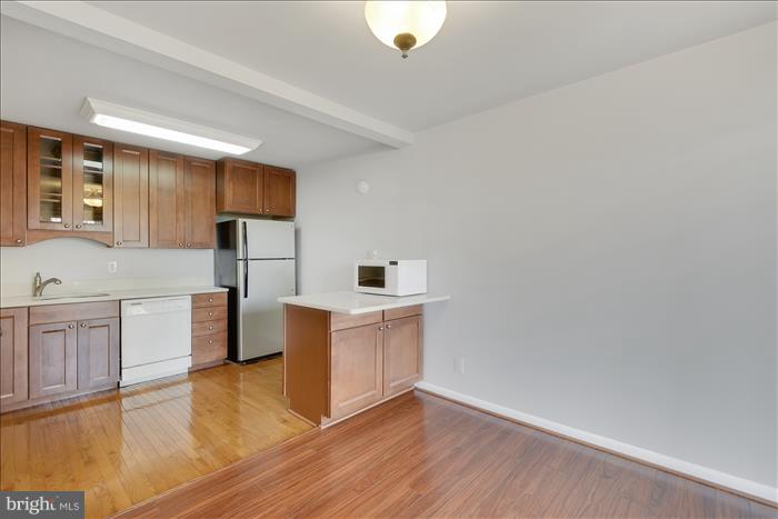 SEVERN HOUSE - Residential Lease