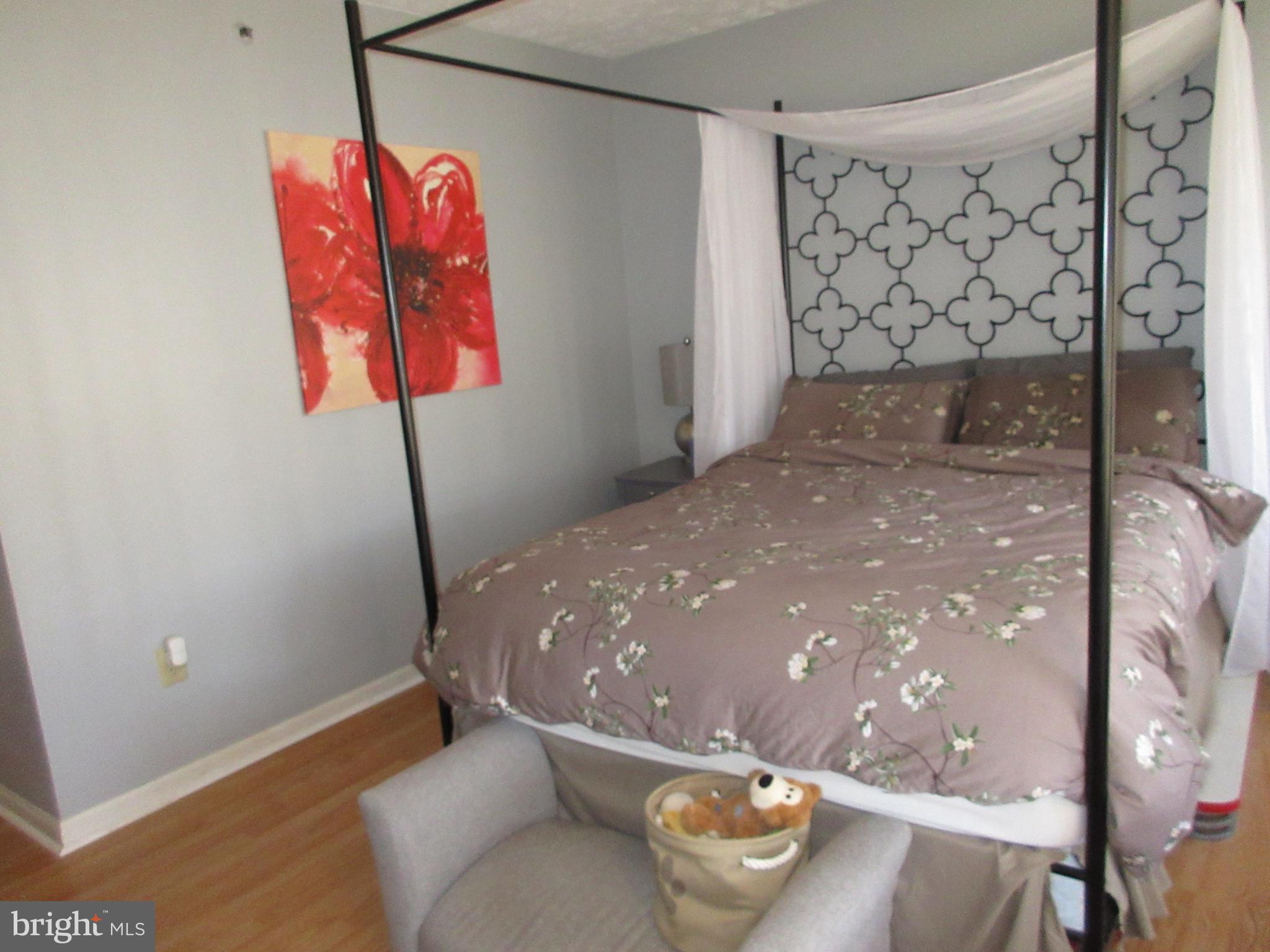 ROCKBURN COMMONS II - Residential