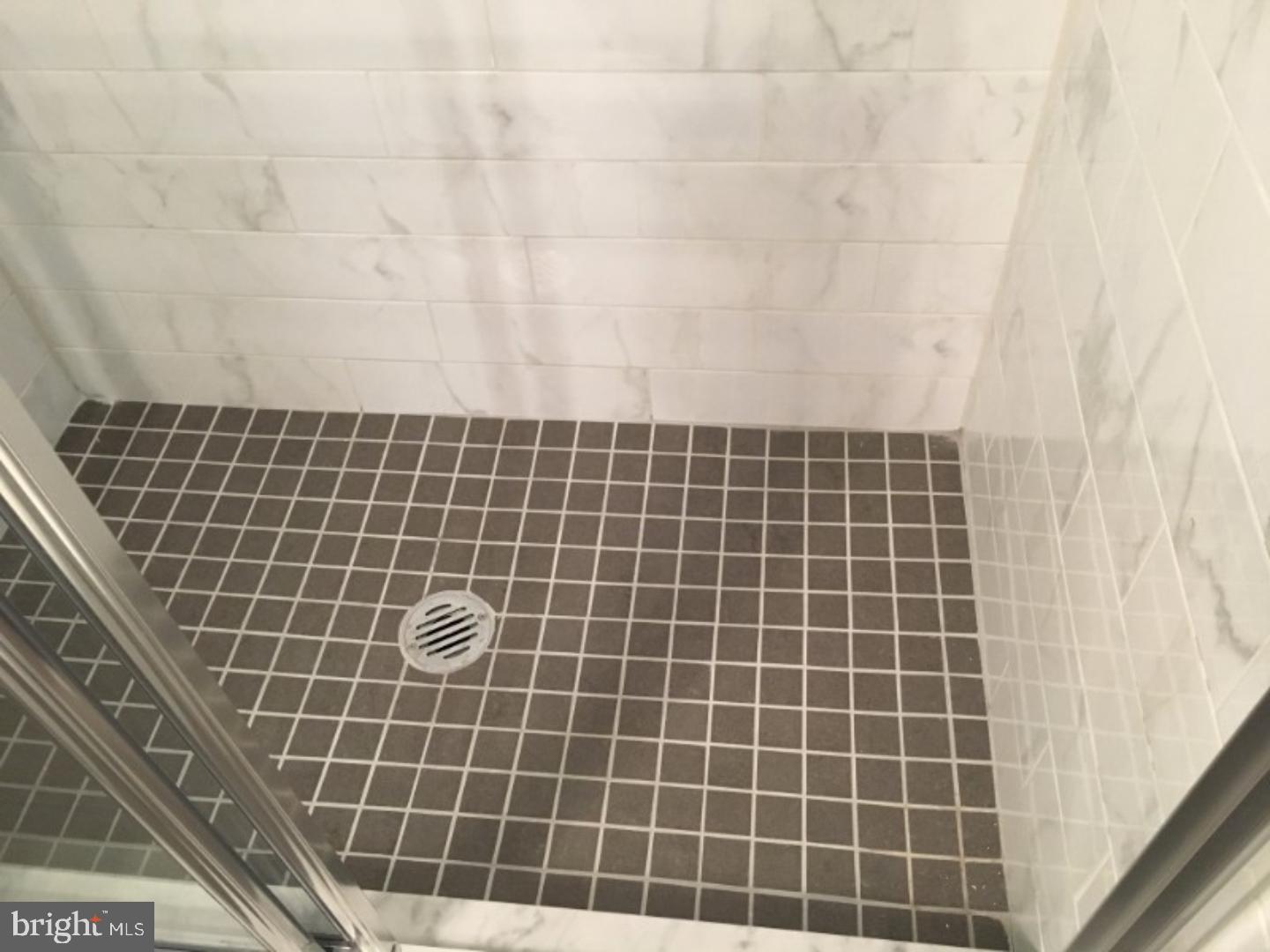 ROXBOROUGH - Residential Lease