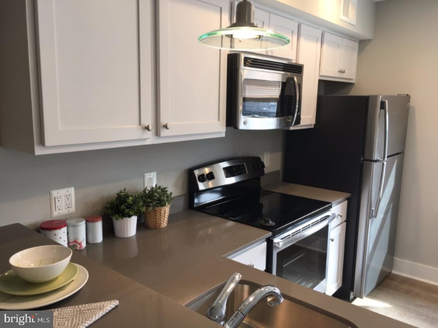 ROXBOROUGH - Residential Lease