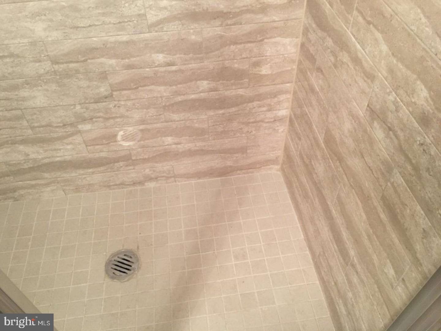 ROXBOROUGH - Residential Lease