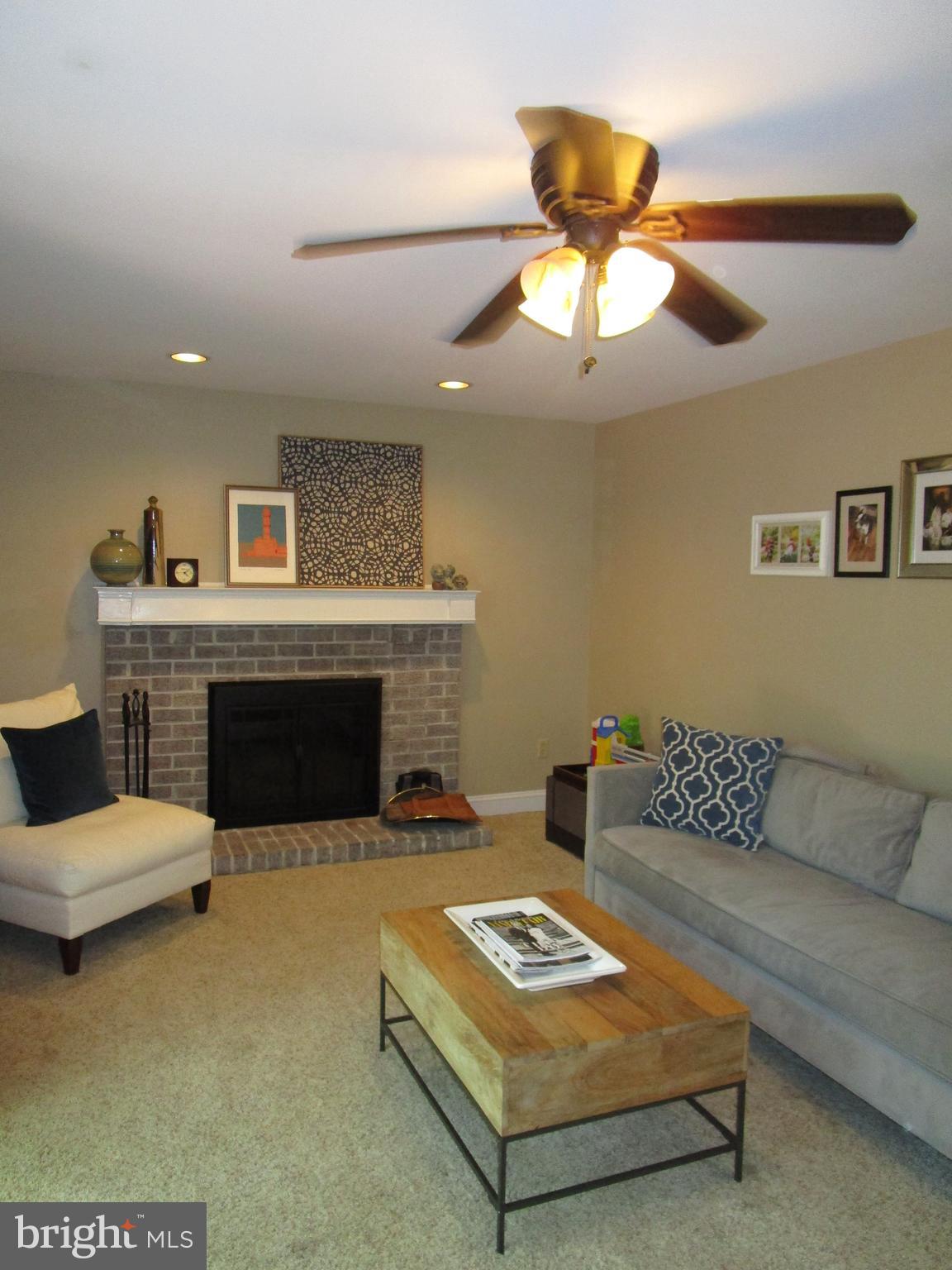 SILVER SPRING - Residential Lease