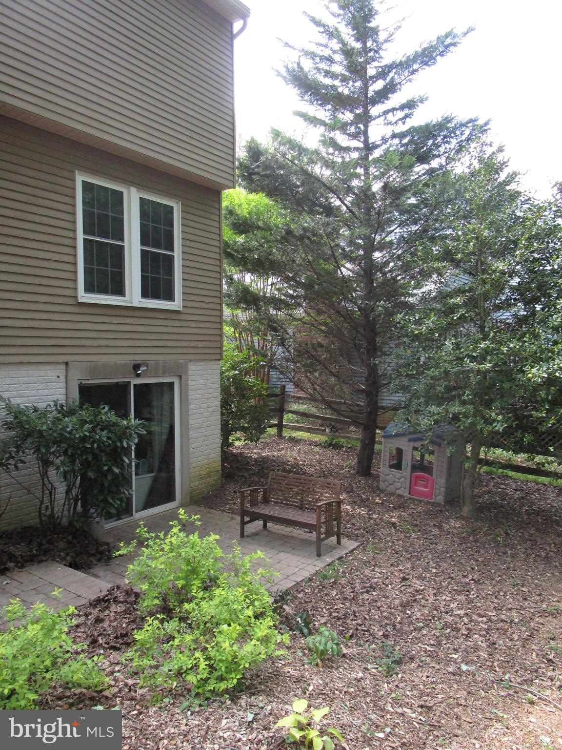 SILVER SPRING - Residential Lease