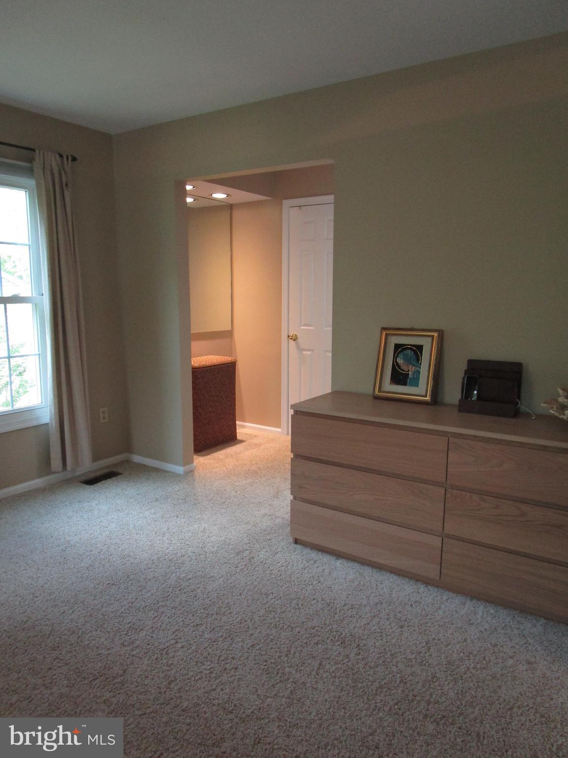 SILVER SPRING - Residential Lease