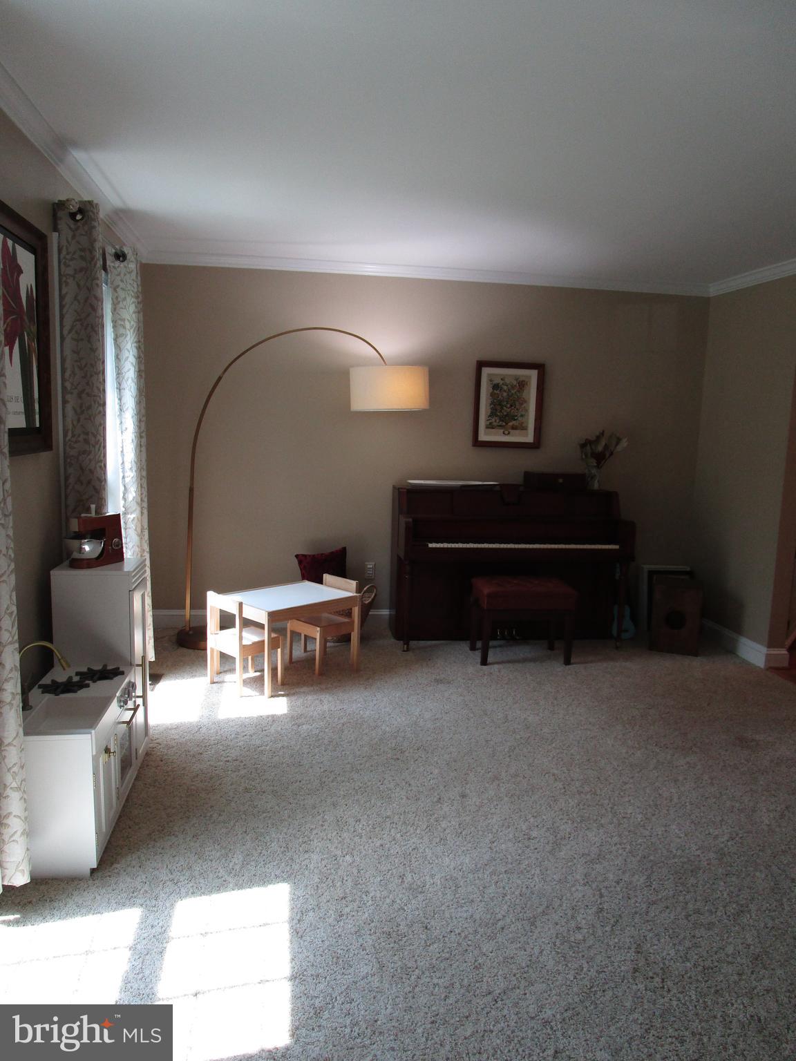 SILVER SPRING - Residential Lease