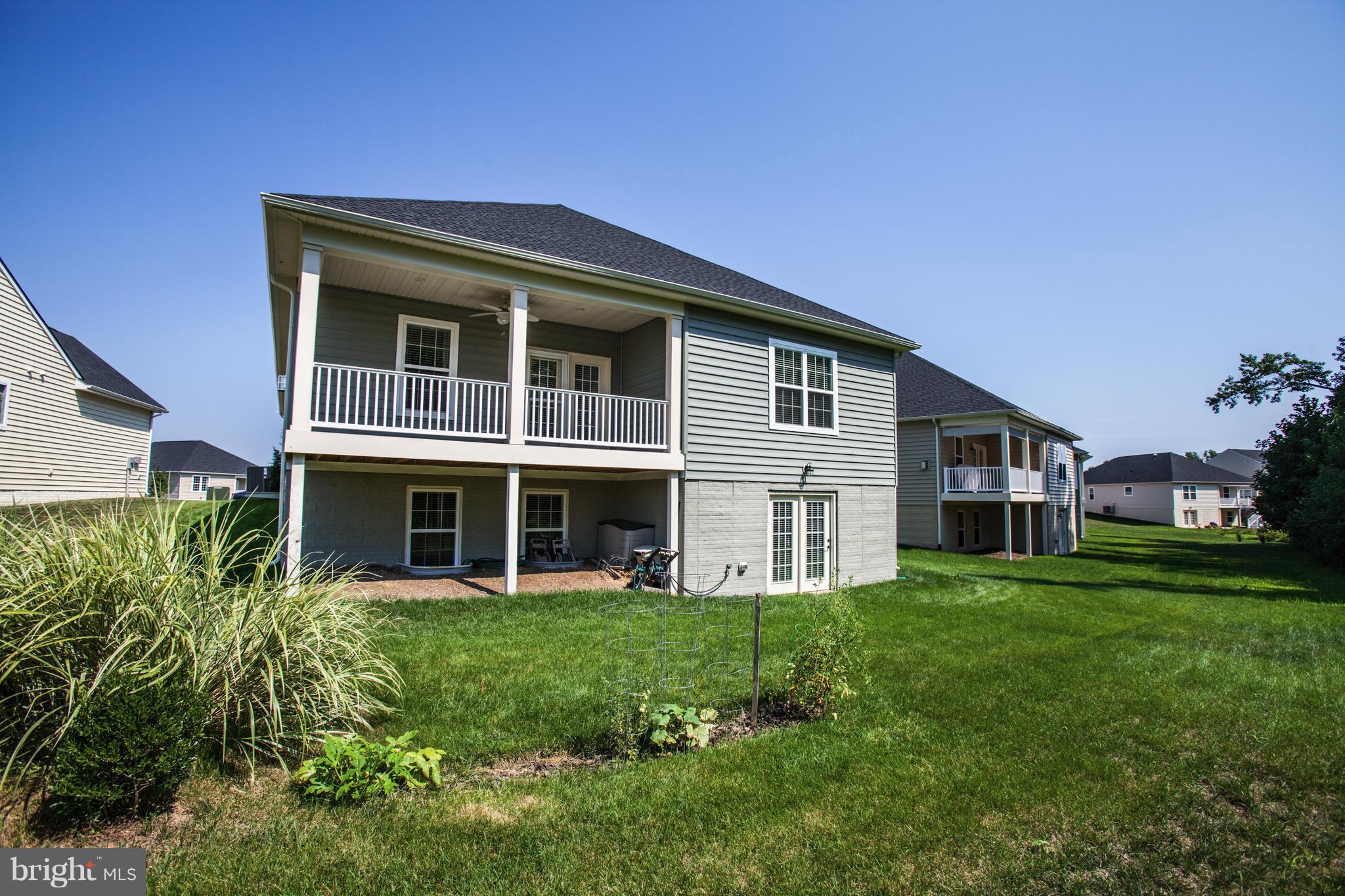 VIRGINIA HERITAGE AT LEE'S PARK - Residential