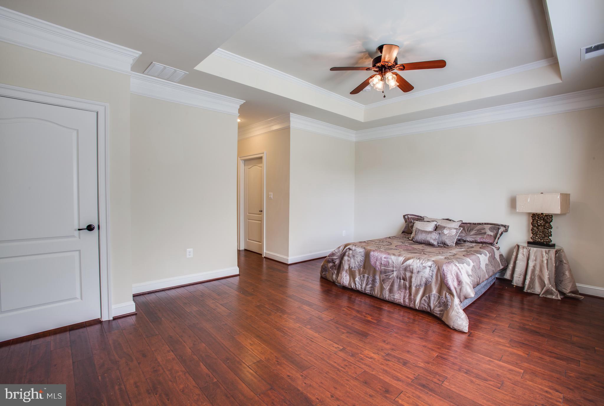 VIRGINIA HERITAGE AT LEE'S PARK - Residential